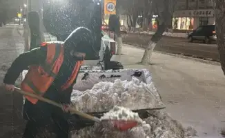 В Астане продолжаются масштабные снегоуборочные работы с привлечением более тысячи единиц спецтехники