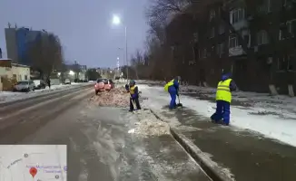 Снежный фронт: 705 единиц спецтехники ведут борьбу с зимними стихиями в Астане
