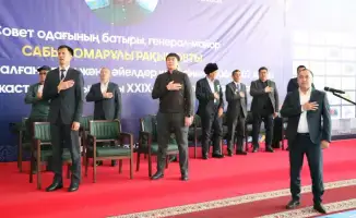 В Туркестане стартовал международный турнир по борьбе памяти Сабыра Рахимова с участием 420 борцов