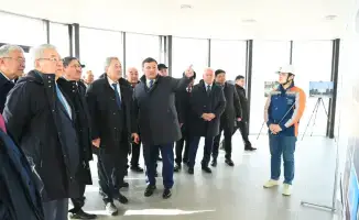 Ветераны и волонтеры высадили деревья в Кызылорде в рамках программы «Таза Қазақстан», поддерживающей экологические инициативы