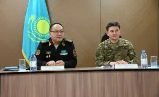 Заместитель министра обороны проверяет условия службы в Актаусском гарнизоне