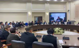 Олжас Сапарбеков провел встречу с населением области Жетысу
