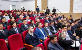 Вице-министр транспорта Максат Калиакпаров встретился с жителями Алматинской области