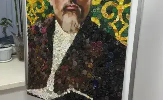 В Астане воспитанники детского сада создали портрет Абая Кунанбайулы из 560 пуговиц