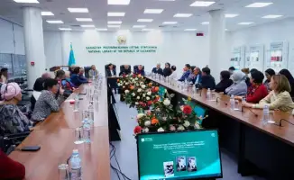 Литературный вечер Аскара Сулейменова в Алматы представление романа Бесатар и сборника Парасат падишасы