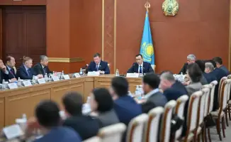 Обсуждение социального взаимодействия и экономического потенциала Карагандинской области на встрече спикера Сената с депутатами маслихатов