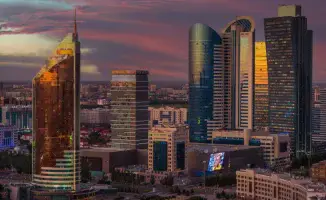 В Астане восстановлено электроснабжение и проведены работы по восстановлению части жилых домов на левом берегу после недавнего пожара. Жители вновь могут пользоваться электричеством, что стало значительным шагом к нормализации жизни в районе. Подробности 