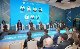 Панельная сессия на международном форуме: цифровая трансформация и ИИ в Туркестане