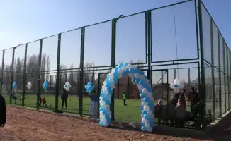 В Жуалынском районе открыты новые мини-футбольная и детская игровые площадки