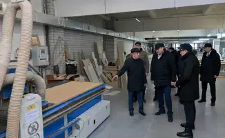 Regional Governor Visits Furniture Manufacturing Facility, Highlighting Local Economic Growth