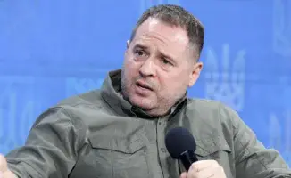 Экс-глава офиса президента Украины Андрей Ермак после отставки и обысков объявил о намерении отправиться на фронт