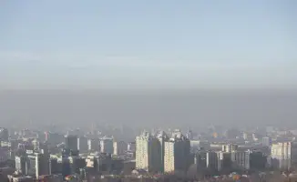 Казгидромет предупреждает о возможном загрязнении воздуха в крупных городах Казахстана, включая Астану и Алматы