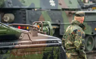 Германия опровергла слухи о военных планах против России, подчеркивая стабильность и отсутствие угрозы конфликта