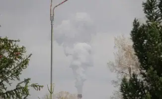 Аким Восточно-Казахстанской области Нурымбет Сактаганов на брифинге сообщил о планах по улучшению экологической ситуации в Усть-Каменогорске, включая выделение миллиардов на борьбу с загрязнением воздуха. В рамках программы 'Невозможный смог' будут предпр