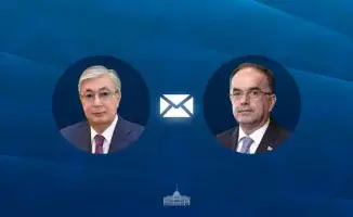 Токаев поздравил Албанию: дипломатия на высшем уровне