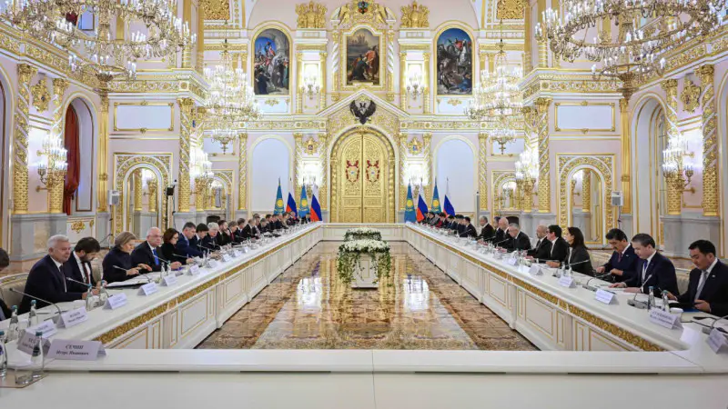 Касым-Жомарт Токаев и Владимир Путин подписали декларацию о новом уровне межгосударственных отношений между Казахстаном и Россией Актобе