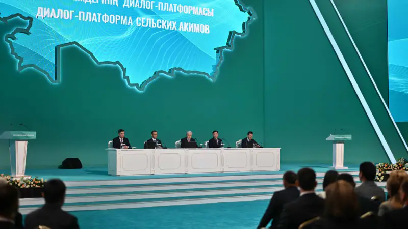 Токаев подчеркивает важность диалога с сельскими акимами в контексте своего первого президентского указа Актобе
