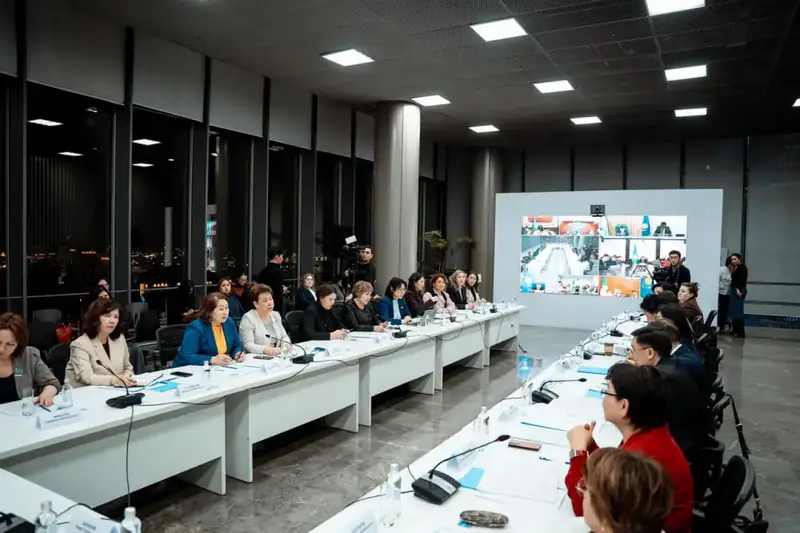 Национальная комиссия по делам женщин и семейно-демографической политике при Президенте обсудила развитие экономических возможностей женщин в условиях цифровизации (4)