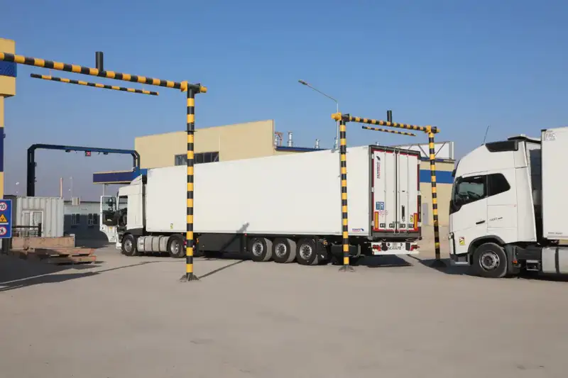 На границе Казахстана и Узбекистана: настройка таможенных постов на 'мирный лад' Актобе