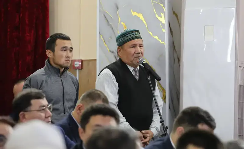 Глава региона встретился с жителями Мунайлинского района (9)