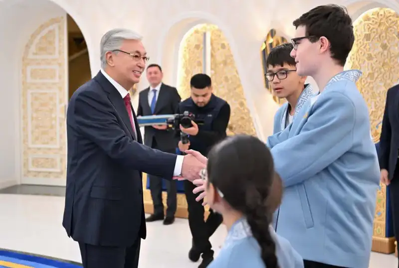 Шахматист из Актау Эдгар Мамедов, одержавший победу на мировых первенствах, встретился с Главой государства (4)