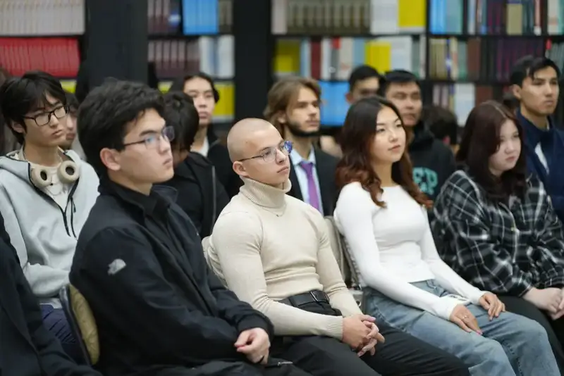 Генеральный директор Yandex Qazaqstan обсудил технологические тренды со студентами (5)