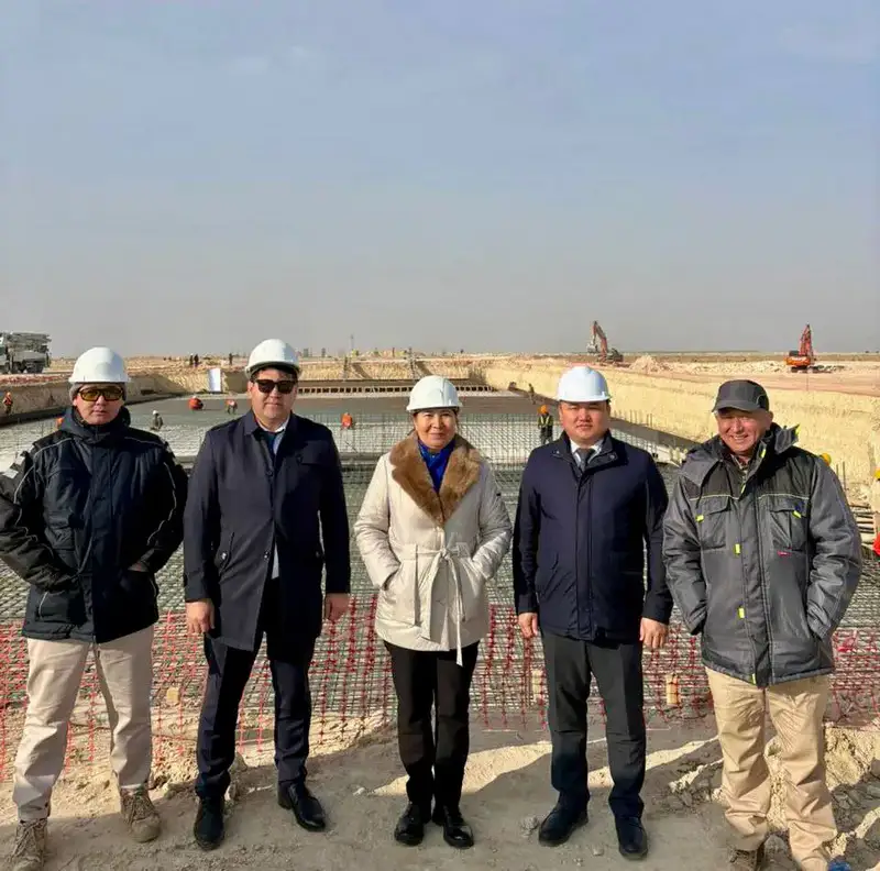 В Кендирли по поручению Президента продолжается строительство нового аэропорта (3)