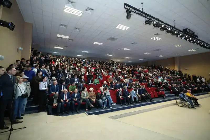 Нурдаулет Килыбай выслушал проблемы жителей города Актау (5)