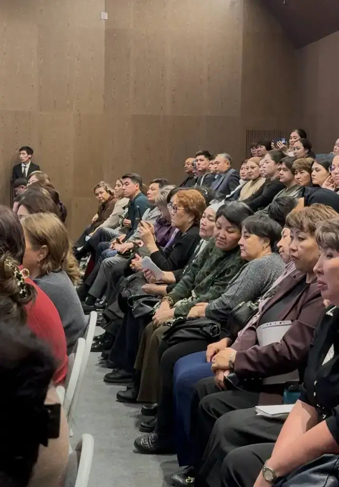 ГЛАВА МИНЗДРАВА ПРОИНФОРМИРОВАЛА ЖИТЕЛЕЙ АЛМАТЫ О МЕРАХ ПО УЛУЧШЕНИЮ МЕДПОМОЩИ (3)