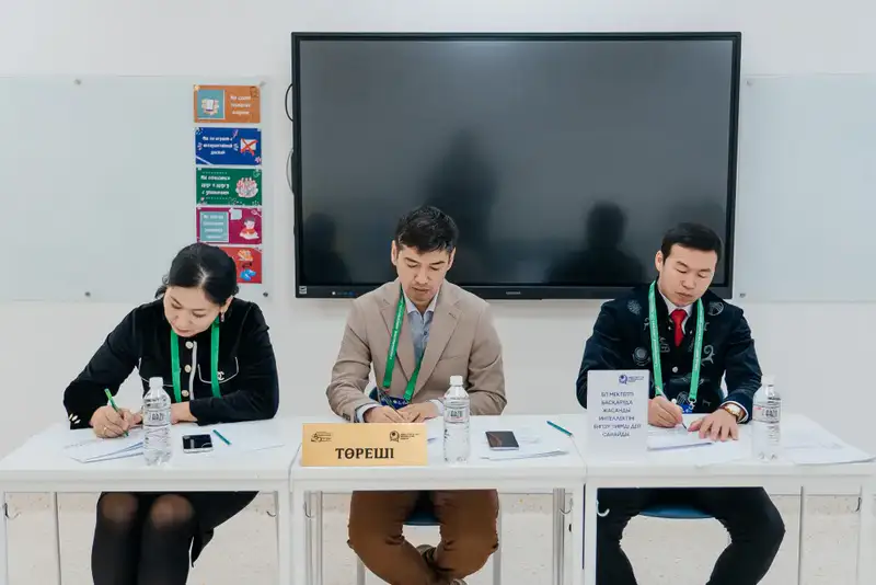 Дебаты как платформа для молодежного вовлечения: V республиканский турнир «Director's CUP» в Атырау Актобе