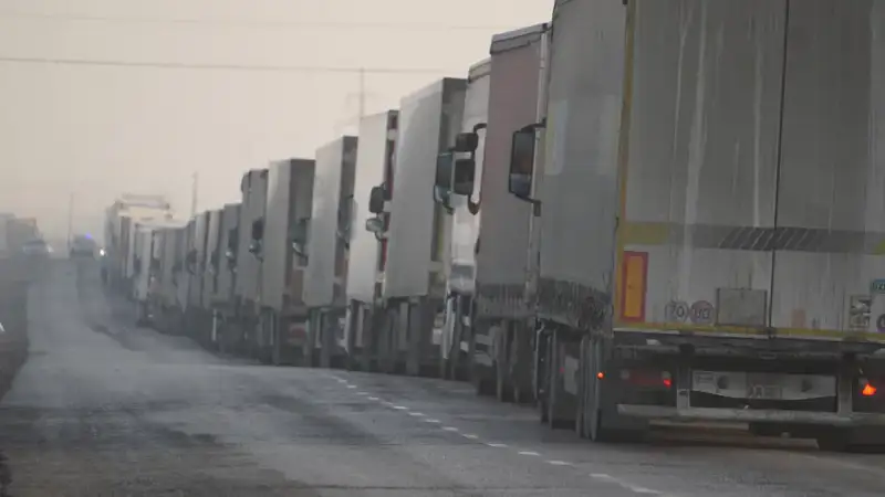 ТУРКЕСТАН: РАБОТА ТАМОЖНИ В КЕЛЕССКОМ РАЙОНЕ - НА КОНТРОЛЕ (6)