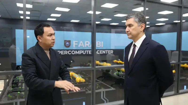 Суперкомпьютер КазНУ станет ядром исследований и ИИ-разработок для энергетики (4)