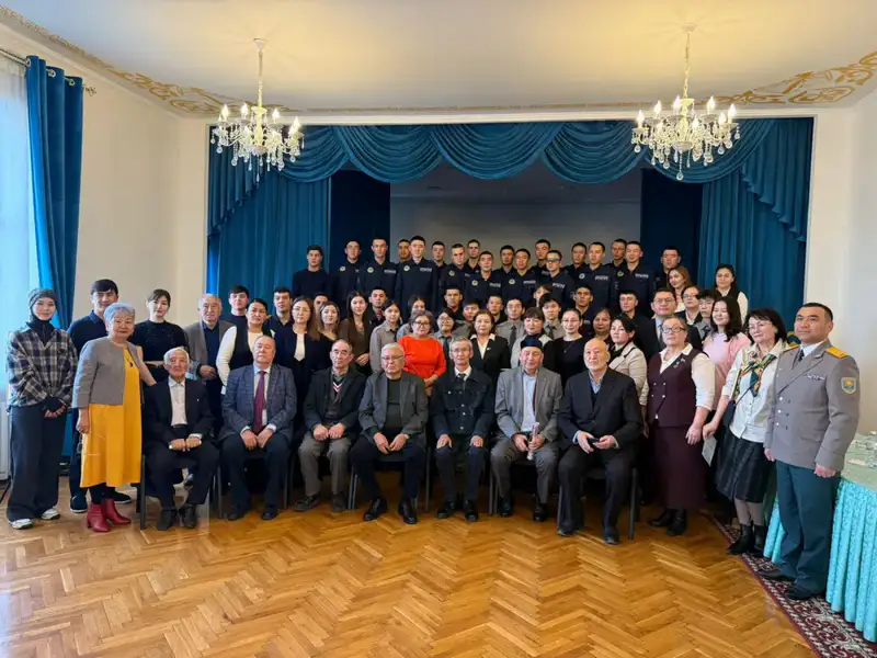 В Алматы представили подлинные документы, связанные с жизнью и деятельностью Бауыржана Момышулы (6)