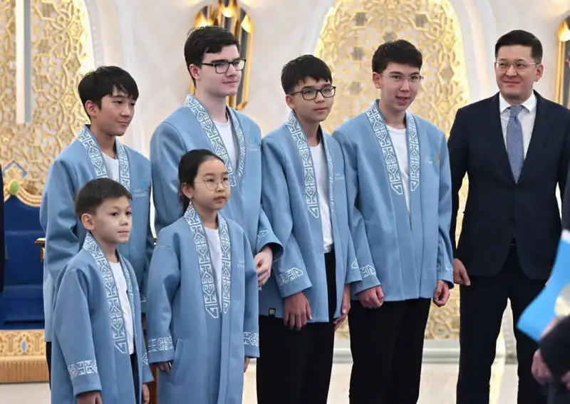 Шахматист из Актау Эдгар Мамедов, одержавший победу на мировых первенствах, встретился с Главой государства (3)