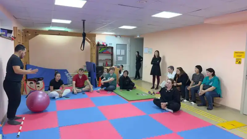 Как помочь особенным детям? Учим родителей в Караганде! Актобе