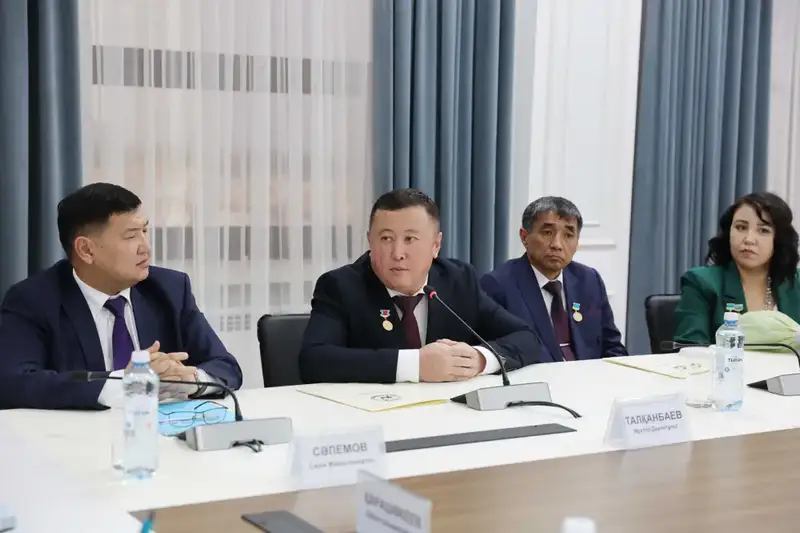 Лучших педагогов наградили в Жамбылской области Актобе