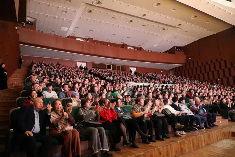 Большой гастрольный тур оркестра имени Курмангазы стартовал в Уральске (3)