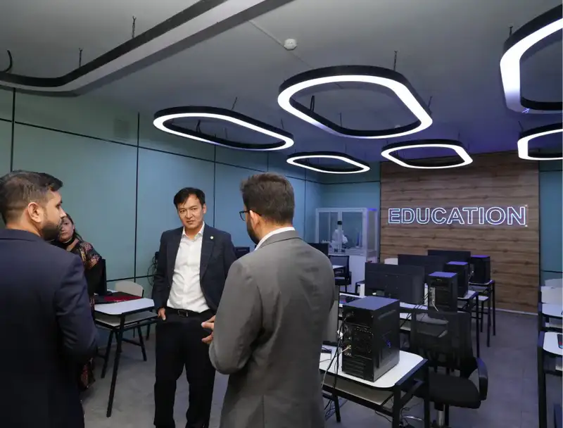 Генеральный директор Yandex Qazaqstan обсудил технологические тренды со студентами (10)