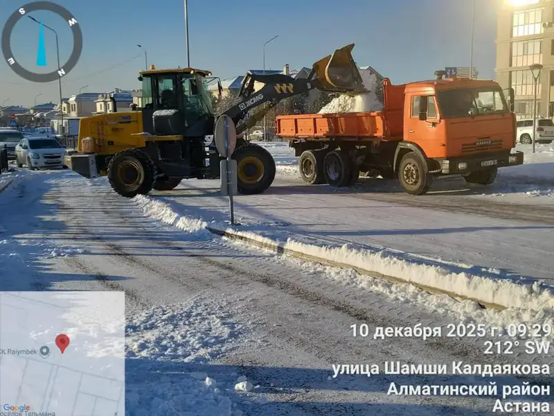 Снег убирают 3 000 рабочих в Астане Актобе
