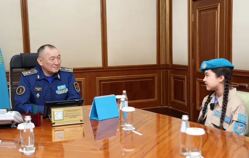 Министр обороны поздравил финалистку конкурса «Голос. Дети» Жасмину Тузелову (6)