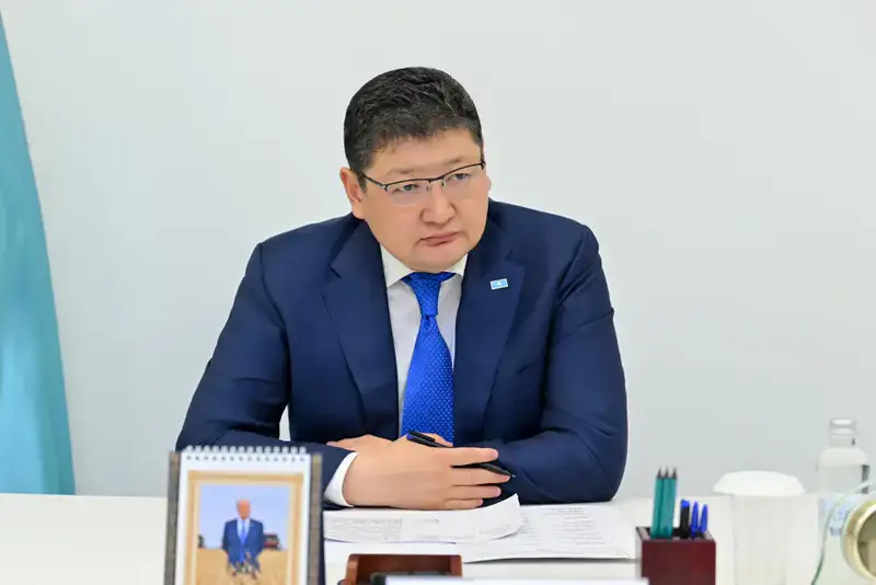 Глава региона обсудил социальные вопросы с гражданами на приеме Актобе