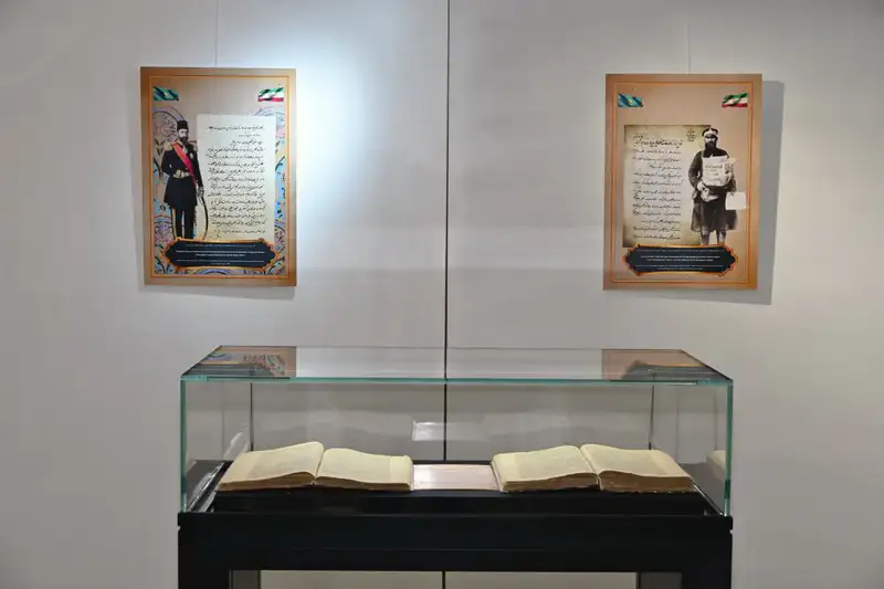 Персидские рукописи о Казахском ханстве впервые представлены в Казахстане (2)