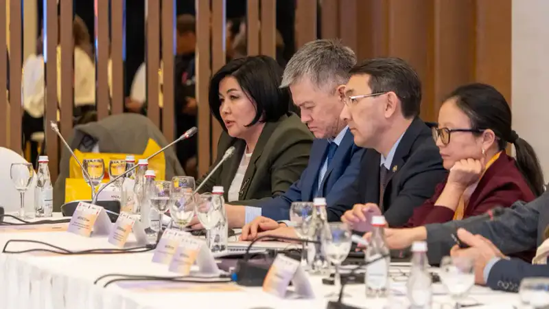 Обсуждение роли медиа и подходов к работе с агрессорами на конференции по противодействию бытовому насилию в Алматы Актобе