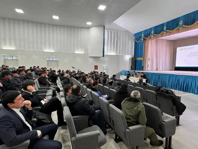 В Туркестанской области ведётся разъяснительная работа по внедрению цифровой системы для заключения договоров по подаче поливной воды (2)