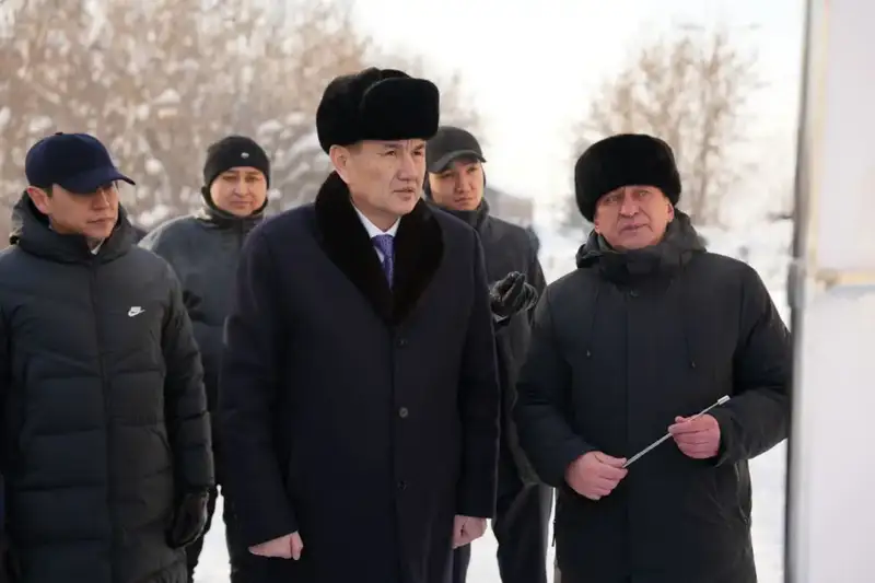 Алтай: от пустующих квартир до хоккейных талантов! Актобе