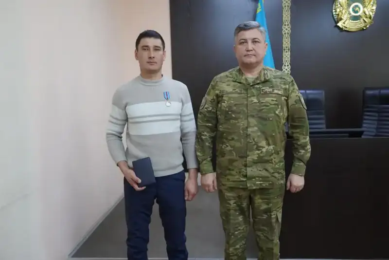 Герои Семея получили награды за мужество Актобе