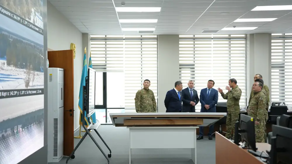 Руководство МЧС провело рабочую встречу с депутатами Сената Парламента (4)
