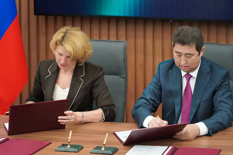 Обсуждение Айдарбека Сапарова и Оксаны Лут: новые перспективы для двусторонней торговли Казахстана и России Актобе