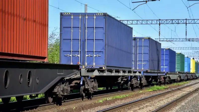 Более 380 млн тонн грузов перевезено ж/д транспортом за 10 месяцев 2025 г. — Минтраспорта Актобе