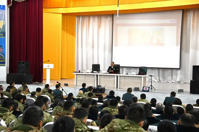 Разъяснительная работа Минобороны в Восточном Казахстане Актобе